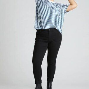 Universal Standard Seine High Rise Skinny Jeans 27 Inch NWOT